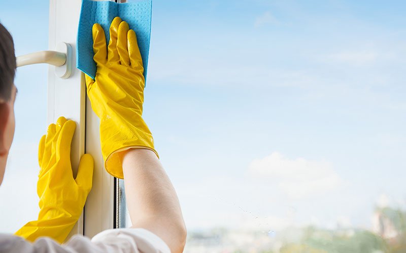 غسيل واجهات زجاج في الشارقة – لمعان مثالي مع المعجزة